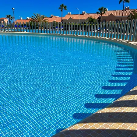 Isla Feliz In Golf Del Sur Cozy With Terrace, Pool & Parking Apartamento San Miguel de Abona